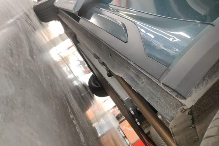 Used Geely Galaxy Xingjian 7 EM-i 2026 Model 135km Starship Version Left Side Sill