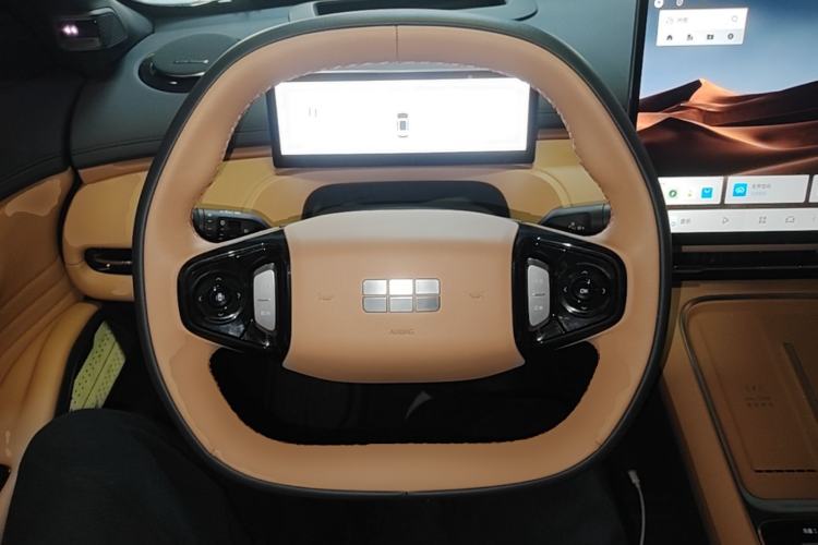 Used Geely Galaxy Xingjian 7 EM-i 2026 Model 135km Starship Version Steering Wheel
