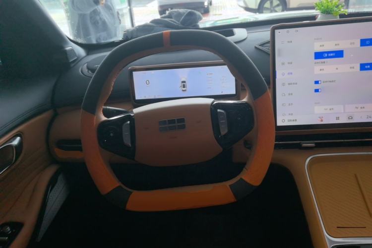 Used Geely Galaxy Xingjian 7 EM-i 2026 Model 135km Starship Version Steering Wheel