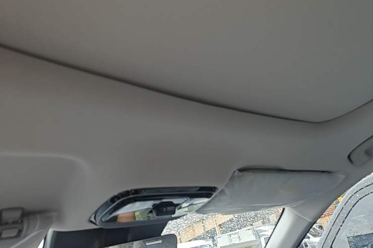Used Geely Galaxy Xingjian 7 EM-i 2026 Model 135km Smart Navigation Version Headliner