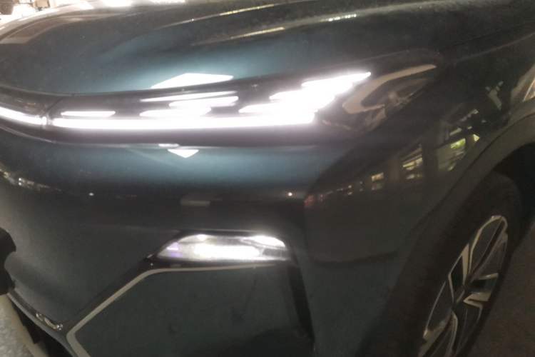 Used Geely Galaxy Xingjian 7 EM-i 2026 Model 135km Smart Navigation Version Left Front Headlight