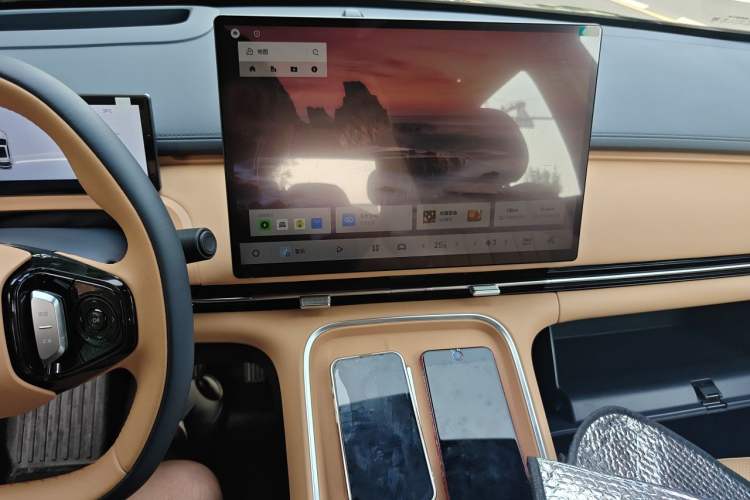 Used Geely Galaxy Xingjian 7 EM-i 2026 Model 135km Leading Edition Audio And AC Panel