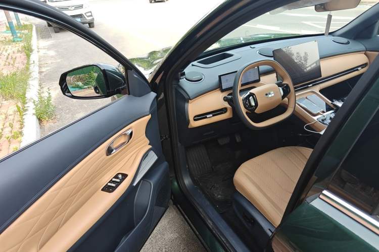 Used Geely Galaxy Xingjian 7 EM-i 2026 Model 135km Leading Edition Driver Seat
