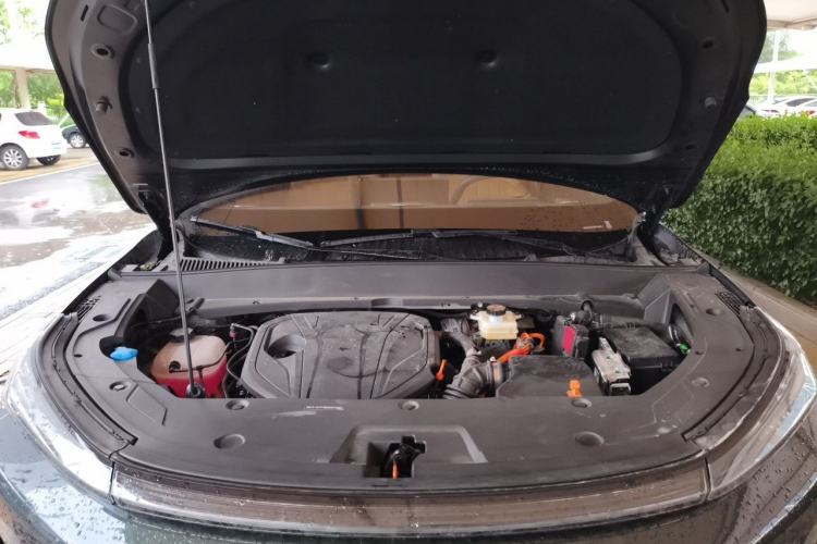 Used Geely Galaxy Xingjian 7 EM-i 2026 Model 135km Leading Edition Engine Bay