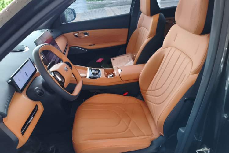 Used Geely Galaxy Xingjian 7 EM-i 2026 Model 135km Leading Edition Left Front Seat