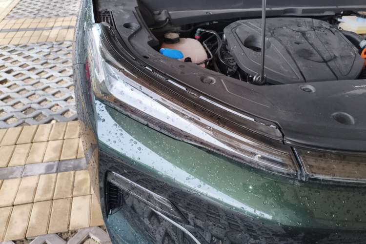 Used Geely Galaxy Xingjian 7 EM-i 2026 Model 135km Leading Edition Right Front Headlight