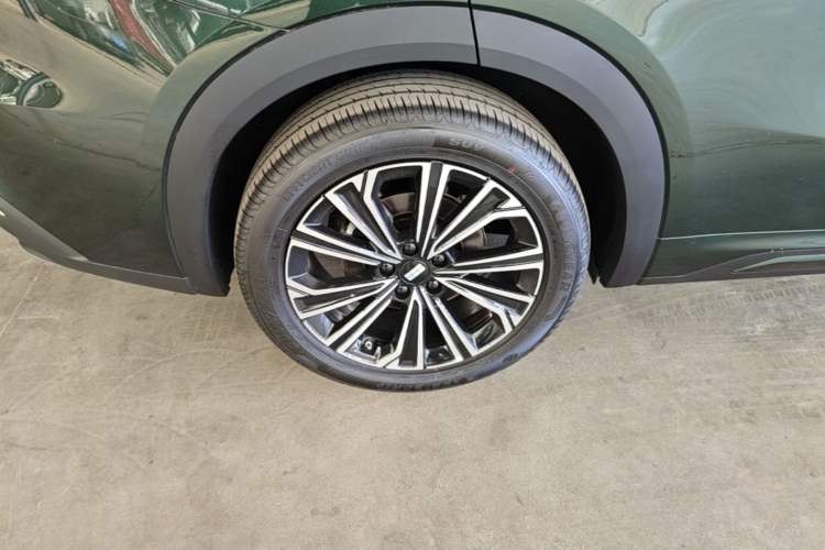 Used Geely Galaxy Xingjian 7 EM-i 2026 Model Pure Electric Basic Model Right Rear Wheel Hub