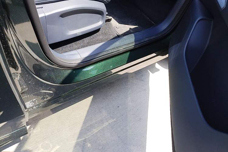Used Geely Galaxy Xingjian 7 EM-i 2026 Model 135km Smart Navigation Version Right Side Sill