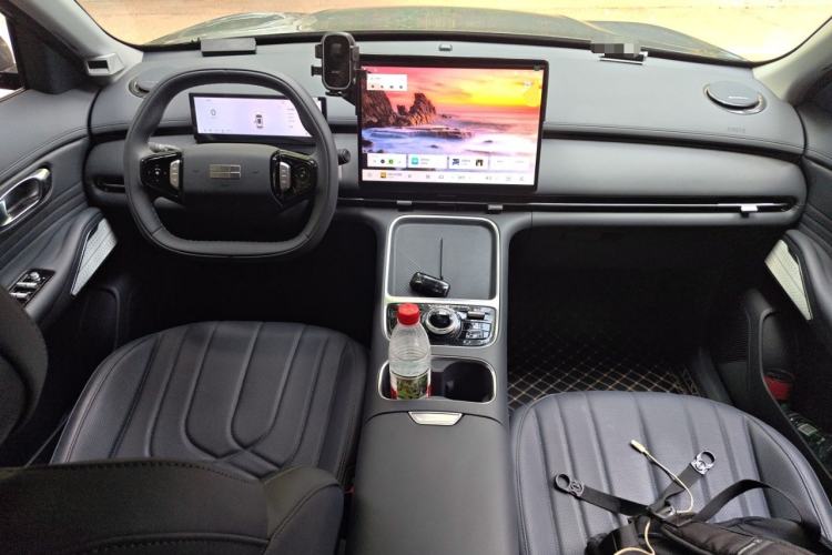 Used Geely Galaxy Xingjian 7 EM-i 2026 Model 135km Smart Navigation Version Center Console
