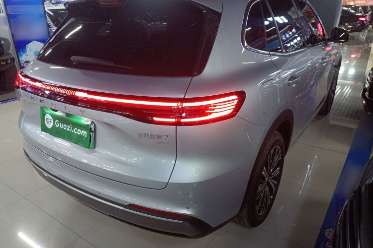 Used Geely Galaxy Xingjian 7 EM-i 2026 Model 135km Starship Version Exterior 5