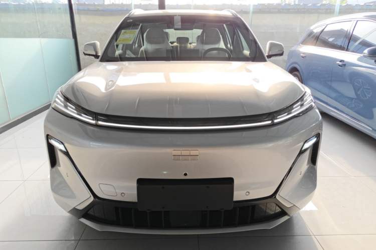 Used Geely Galaxy Xingjian 7 EM-i 2026 Model 135km Leading Edition Front