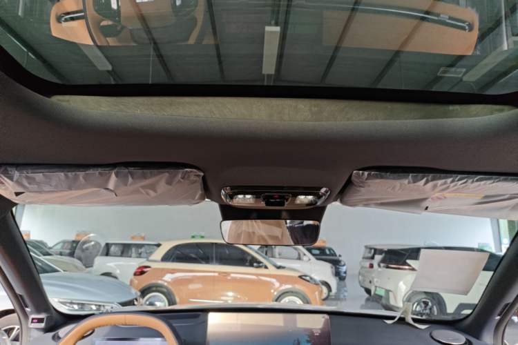 Used Geely Galaxy Xingjian 7 EM-i 2026 Model 135km Leading Edition Headliner