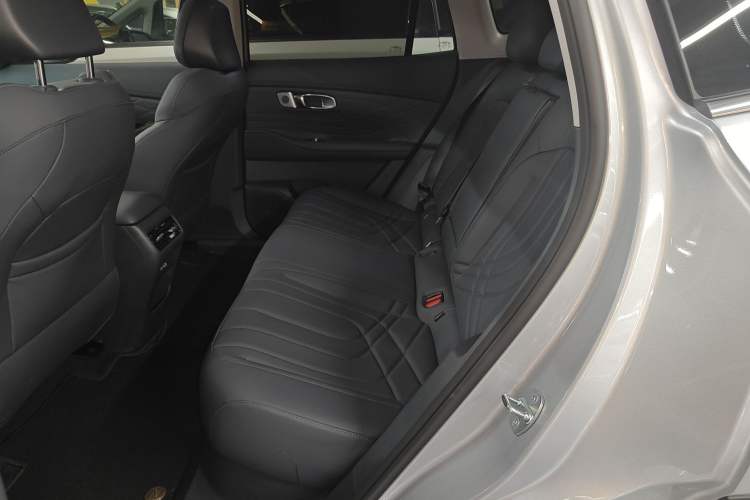 Used Geely Galaxy Xingjian 7 EM-i 2026 Model 135km Leading Edition Left Rear Seat