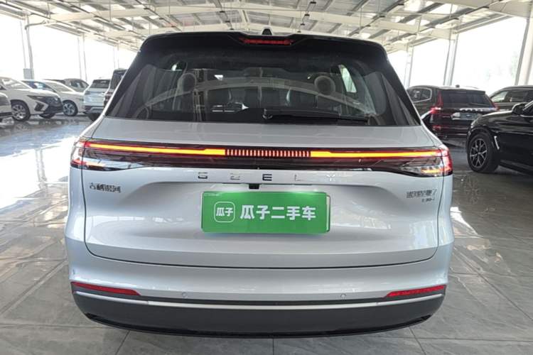 Used Geely Galaxy Xingjian 7 EM-i 2026 Model 135km Leading Edition Rear