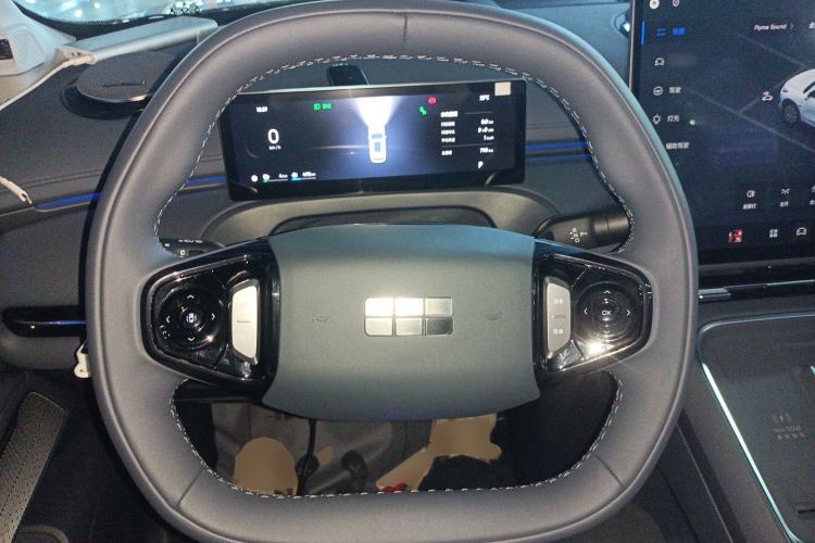 Used Geely Galaxy Xingjian 7 EM-i 2026 Model 135km Starship Version Steering Wheel