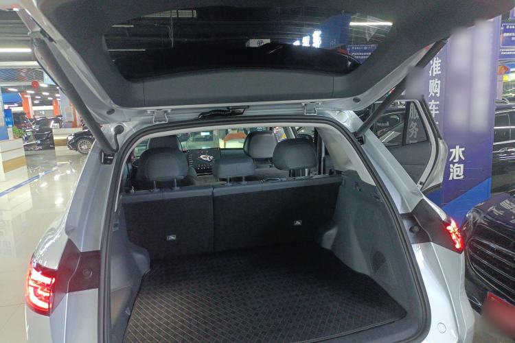 Used Geely Galaxy Xingjian 7 EM-i 2026 Model 135km Starship Version Trunk