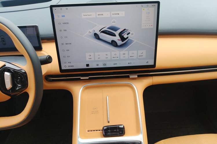 Used Geely Galaxy Xingjian 7 EM-i 2026 Model 135km Starship Version Audio And AC Panel