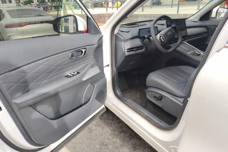 Used Geely Galaxy Xingjian 7 EM-i 2026 525km Long-Range+ Driver Seat