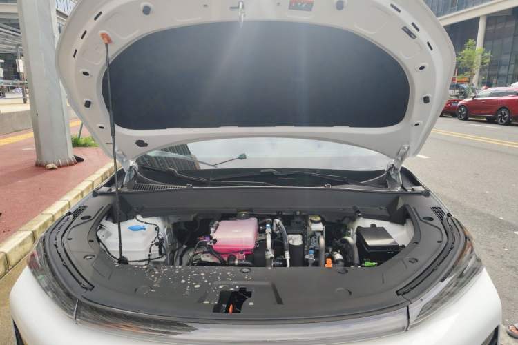 Used Geely Galaxy Xingjian 7 EM-i 2026 525km Long-Range+ Engine Bay