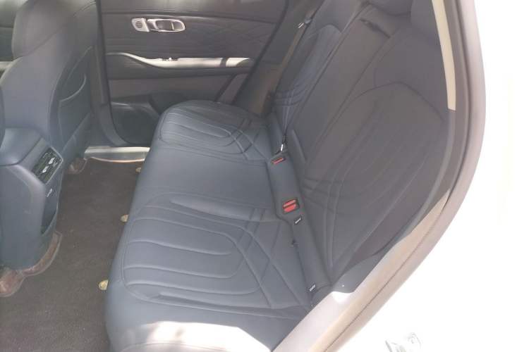 Used Geely Galaxy Xingjian 7 EM-i 2026 Model 135km Leading Edition Left Rear Seat