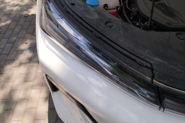 Used Geely Galaxy Xingjian 7 EM-i 2026 Model 135km Leading Edition Right Front Headlight