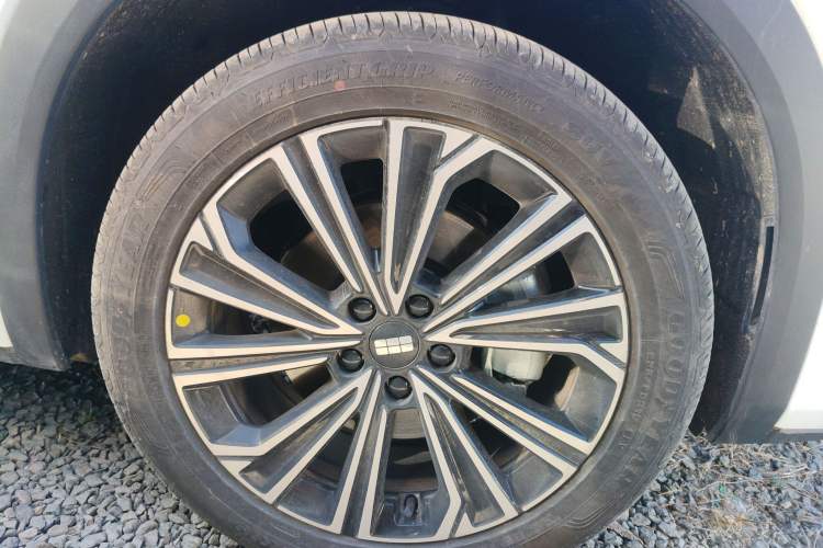 Used Geely Galaxy Xingjian 7 EM-i 2026 Model 135km Starship Version Right Front Wheel Hub