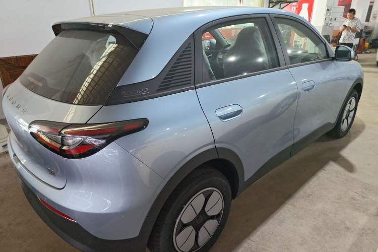 Used Geely Galaxy Geome 2025 310km Youth Edition Exterior 3