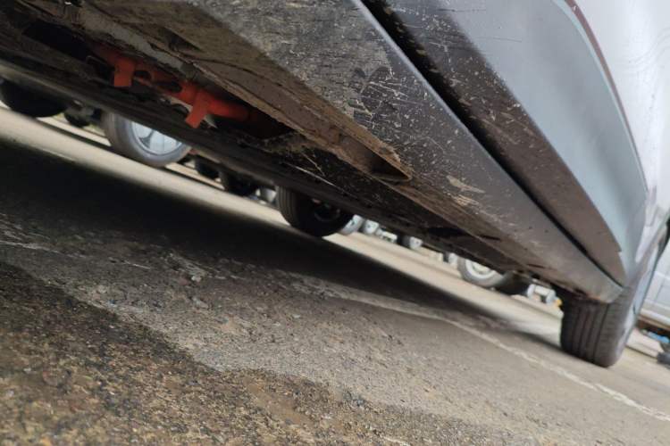 Used Geely Galaxy Geome 2026 Model 310km Youth Edition Left Side Sill
