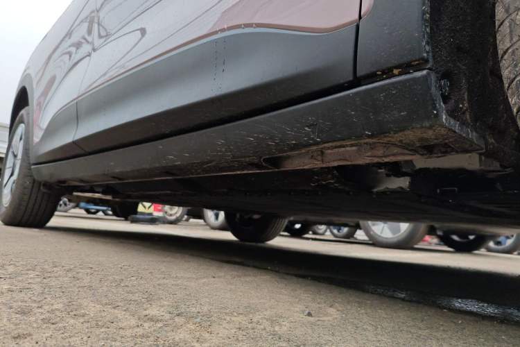 Used Geely Galaxy Geome 2026 Model 310km Youth Edition Right Side Sill