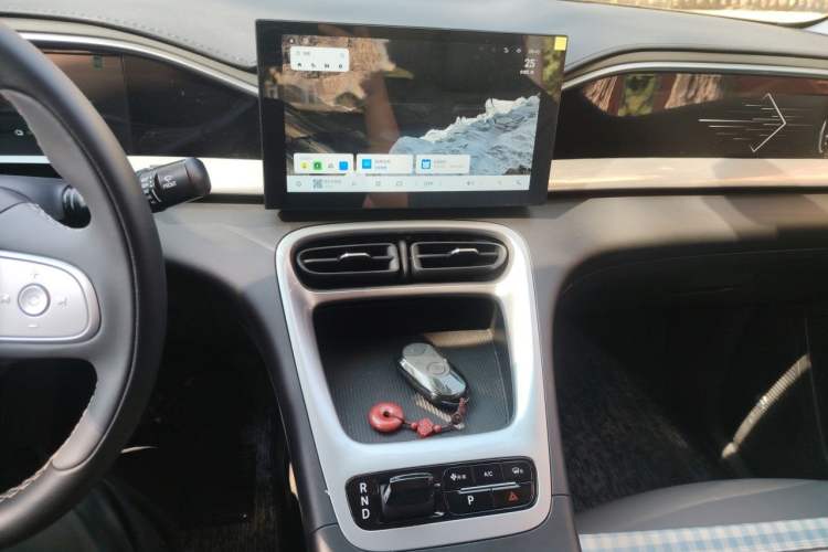 Used Geely Galaxy Geome 2025 310km Youth Edition Audio And AC Panel