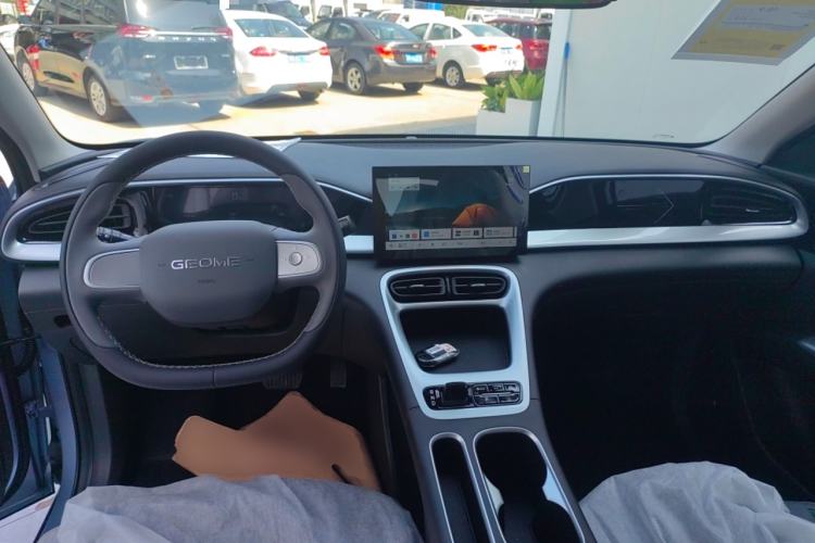 Used Geely Galaxy Geome 2025 310km Youth Edition Center Console