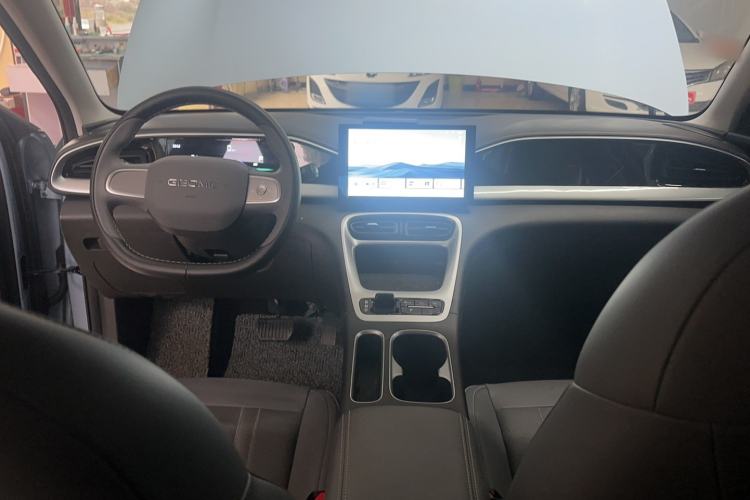 Used Geely Galaxy Geome 2025 310km Youth Edition Center Console