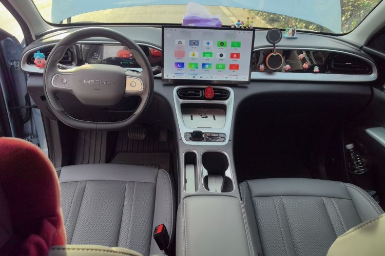 Used Geely Galaxy Geome 2025 UP 410km Exploration Edition Center Console
