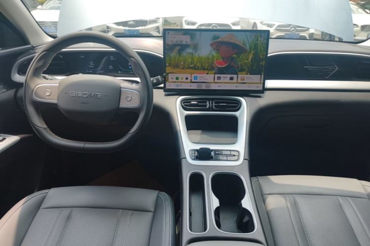 Used Geely Galaxy Geome 2025 310km Dream Edition Center Console