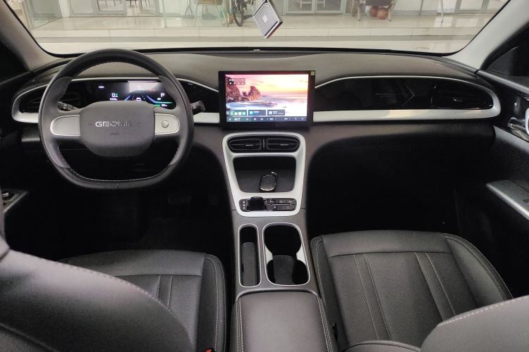 Used Geely Galaxy Geome 2025 410 km Free Version Center Console