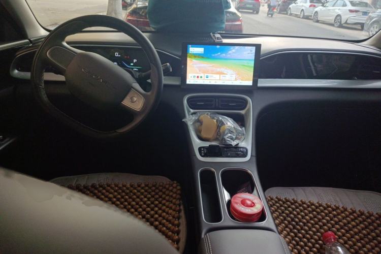 Used Geely Galaxy Geome 2025 310km Youth Edition Center Console