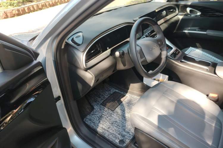 Used Geely Galaxy Geome 2025 310km Youth Edition Driver Seat