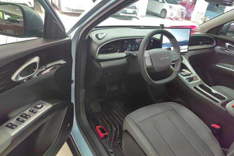 Used Geely Galaxy Geome 2025 310km Dream Edition Driver Seat