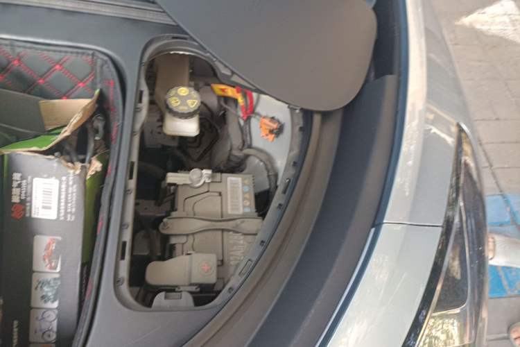 Used Geely Galaxy Geome 2025 310km Youth Edition Engine Bay Left