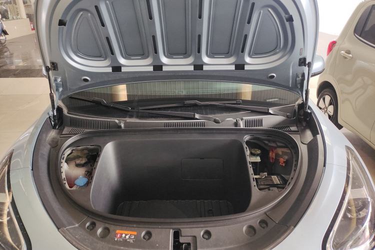 Used Geely Galaxy Geome 2025 410 km Free Version Engine Bay