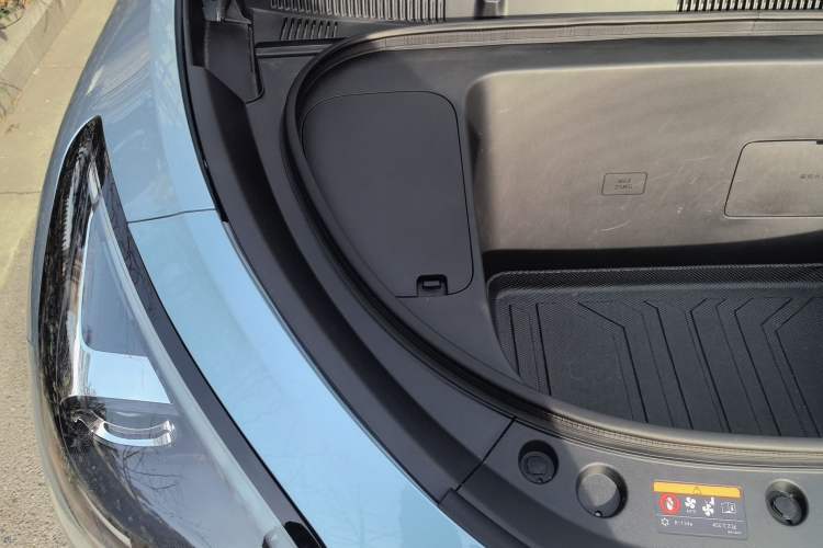Used Geely Galaxy Geome 2025 UP 410km Exploration Edition Engine Bay Right