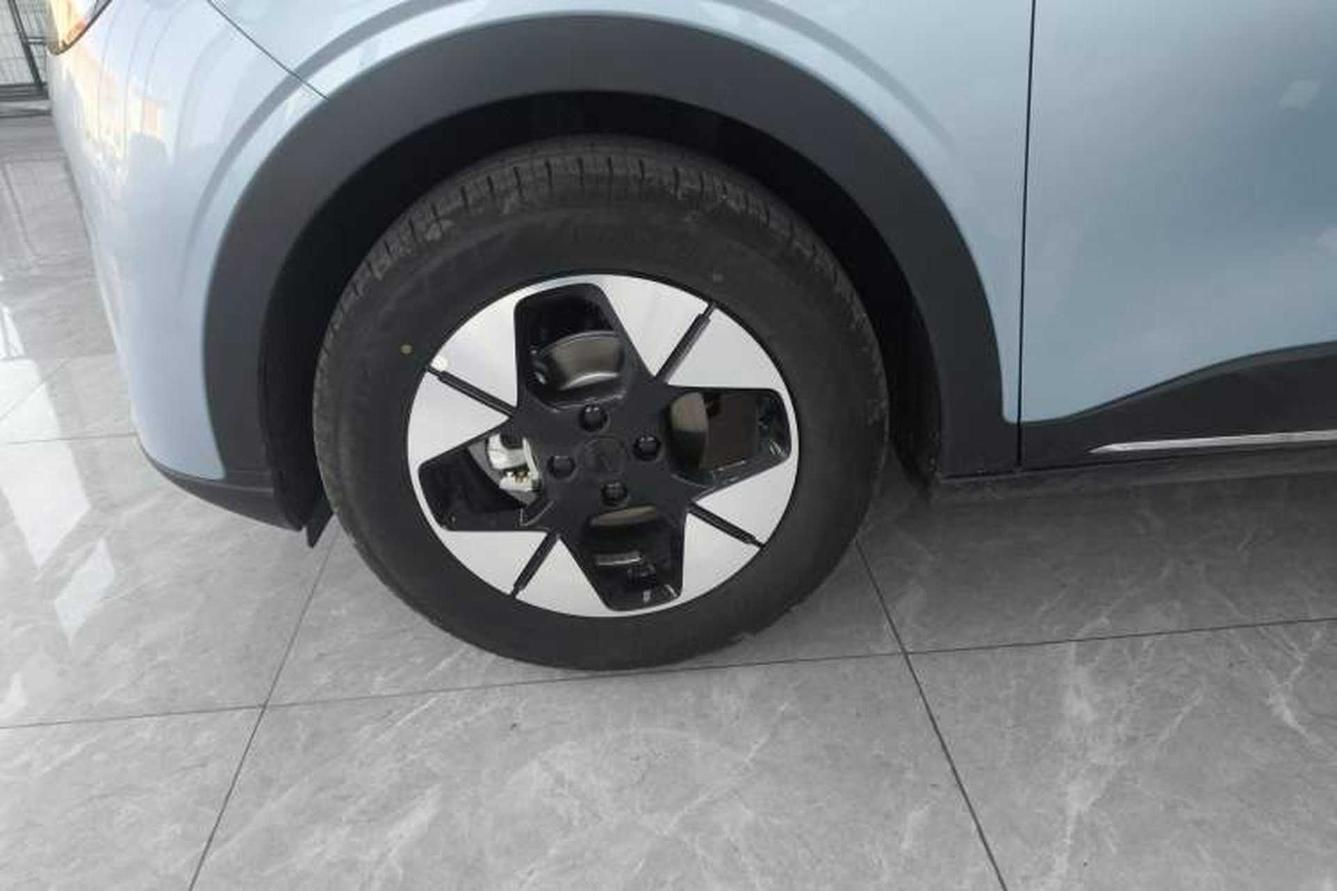 Used Geely Galaxy Geome 2025 UP 410km Exploration Edition Exterior 1