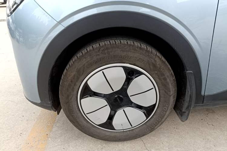 Used Geely Galaxy Geome 2025 310km Youth Edition Exterior 4