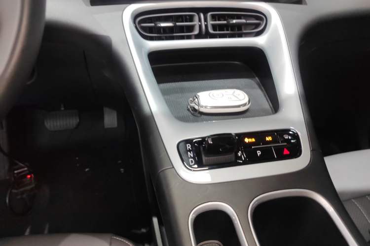 Used Geely Galaxy Geome 2025 UP 410km Exploration Edition Gear Lever