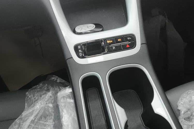 Used Geely Galaxy Geome 2025 UP 410km Exploration Edition Gear Lever