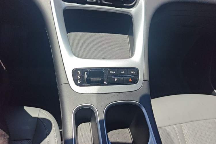Used Geely Galaxy Geome 2025 310km Youth Edition Gear Lever