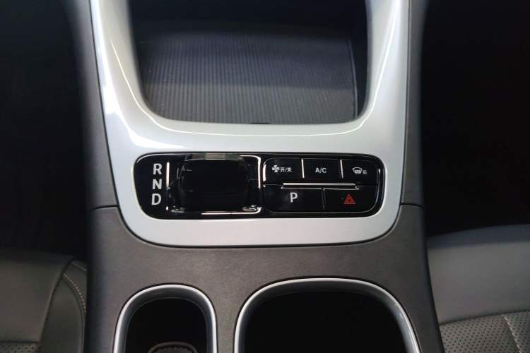 Used Geely Galaxy Geome 2025 310km Youth Edition Gear Lever