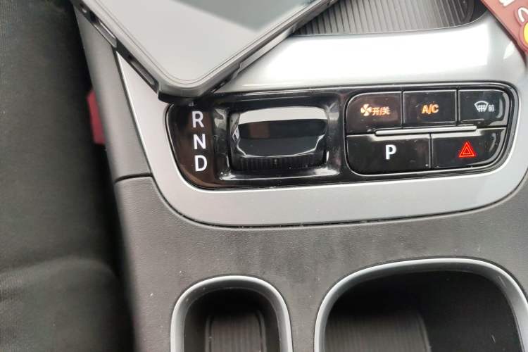 Used Geely Galaxy Geome 2025 310km Youth Edition Gear Lever
