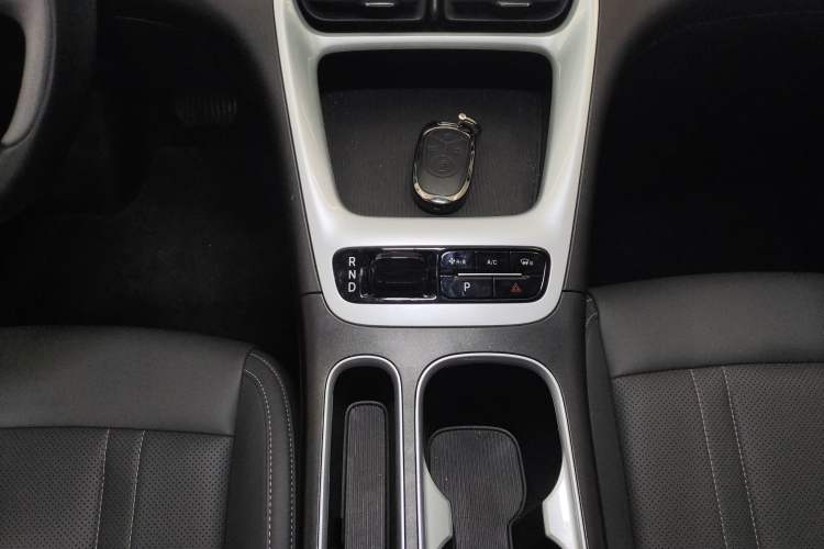 Used Geely Galaxy Geome 2025 410 km Free Version Gear Lever