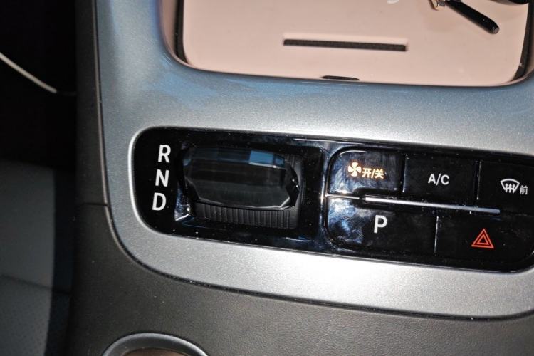 Used Geely Galaxy Geome 2025 310km Youth Edition Gear Lever